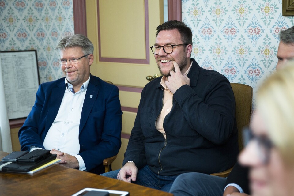 Roland Karlsson (C) och Wiktor Öberg (M) är redo att tillsammans med allianskollegorna L och KD styra ”Åsundens pärla” Ulricehamn.