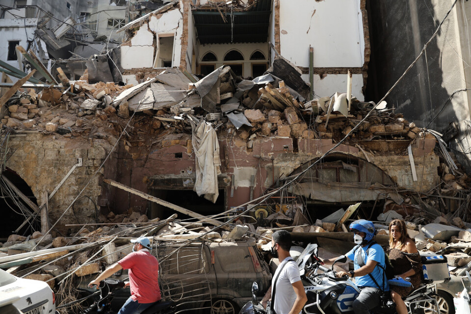 Beiruts invånare vaknade upp till total förödelse på onsdagen efter den massiva explosionen som inträffade klockan 18 lokal tid på tisdagen.