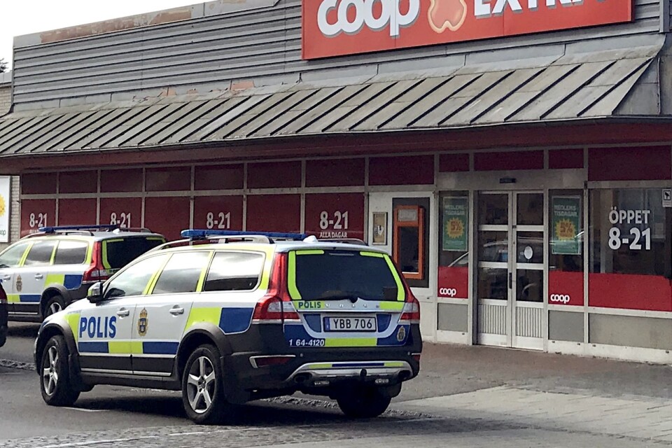 Coop Extra i Tomelilla rånades av en maskerad man den 9 juli.