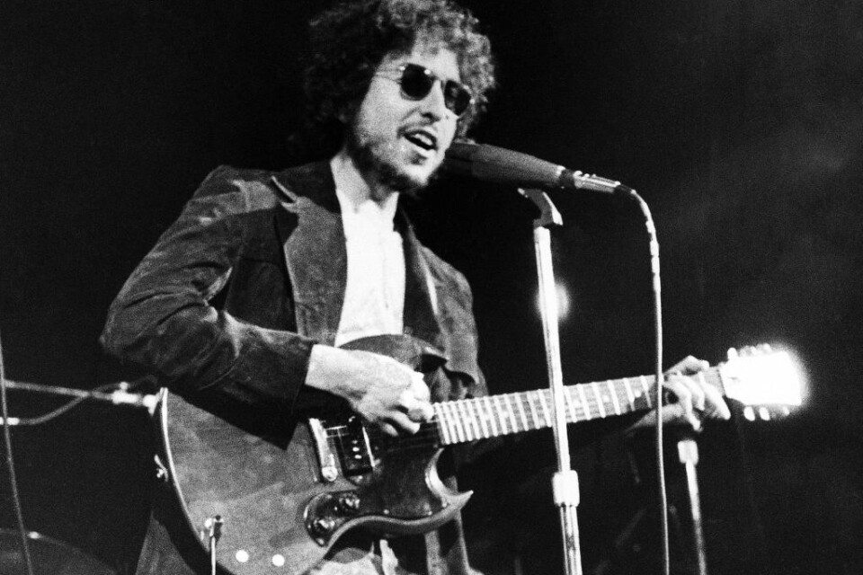 Bob Dylan-fans med 100 000 kronor över på fickan har nu chansen att komma över en riktig raritet: Ett exemplar av den första testpressningen av det klassiska albumet \"Blood on the tracks\" ska säljas i Los Angeles, skriver The Guardian. Dylan spelade in