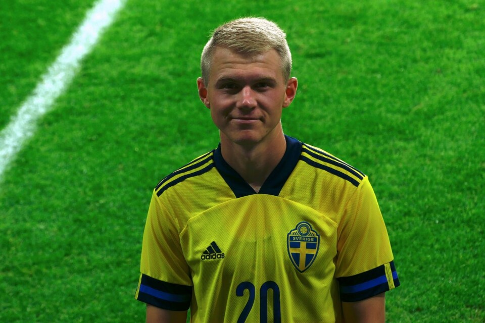 Edvin Cronas U21-landslagsdebut klarades av hemma på Guldfågeln Arena.