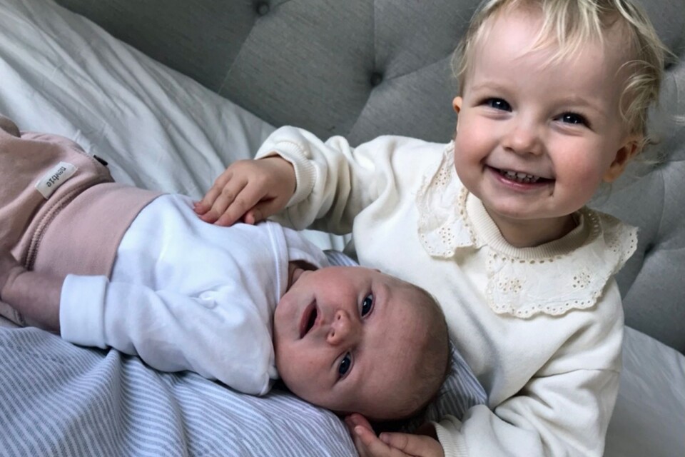 Sara Forsberg och Oskar Lind, Kalmar, fick den 9 februari en dotter som heter Iris. Vikt 3494 g, längd 50 cm. Syskon: Nora.