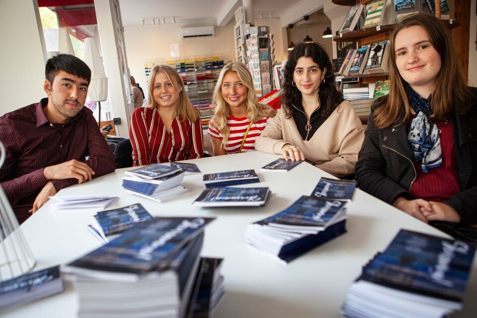 Under sommaren har tio Blekingeungdomar jobbat med att skriva. Resultatet blev en bok med namnet Skrivsommar 2019. Sayed Mostafa Mohseni, Amanda Näslund, Meja Kumm Persson, Sara Raad och Martina Sundelin är några av medförfattarna.