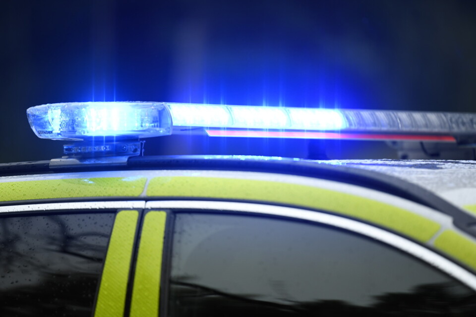 Vid 21-tiden under lördagskvällen besköts en polispatrull i Östersund. Arkivbild.