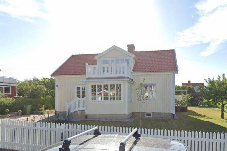 En villa på Eklyckegatan på Stensö såldes för drygt 9,8 miljoner kronor.