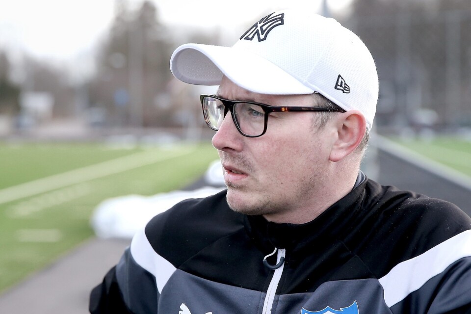 IFK Osbys tränare Mattias Nilsson tror att det är svårt att få bukt med problemet matchfixning.      Foto: Stefan Sandström