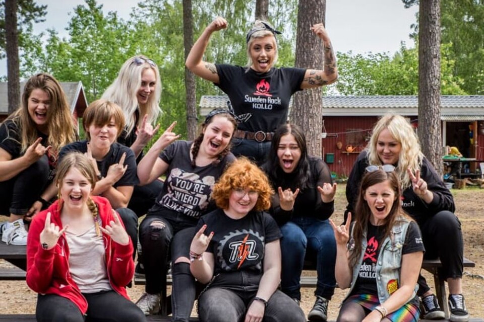 Några av tjejerna som var med på Sweden Rock-kollo på Hällevikslägret sommaren 2019.