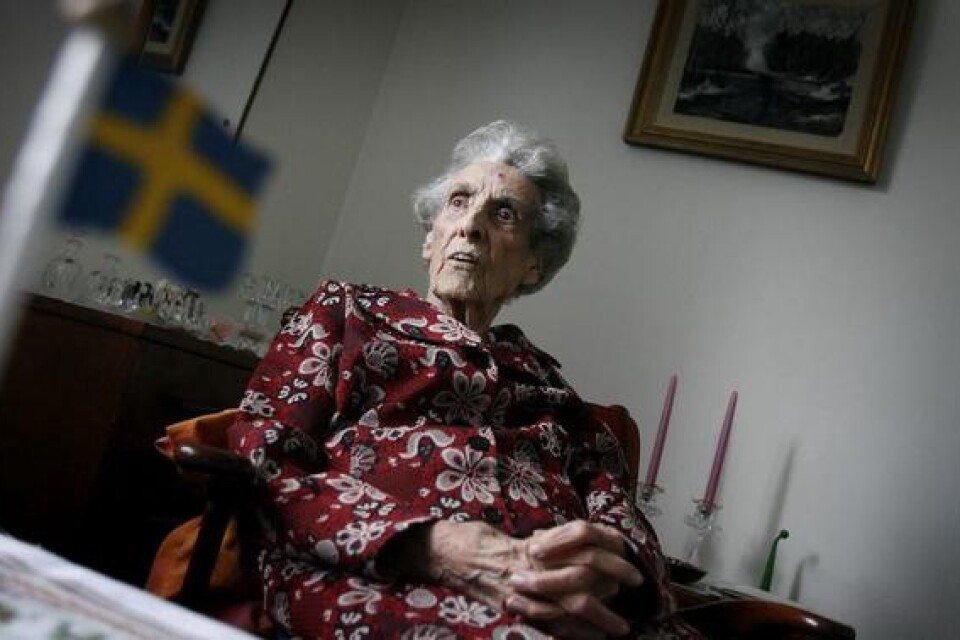 Södra Åby-tösen Alva Hon växte upp i Södra Åby på 1910-talet och minns det som i går. Alva Nilsson upplevde byn som stor, med banker, järnväg, flera butiker och telefonstation. BILD: TOMAS NYBERG