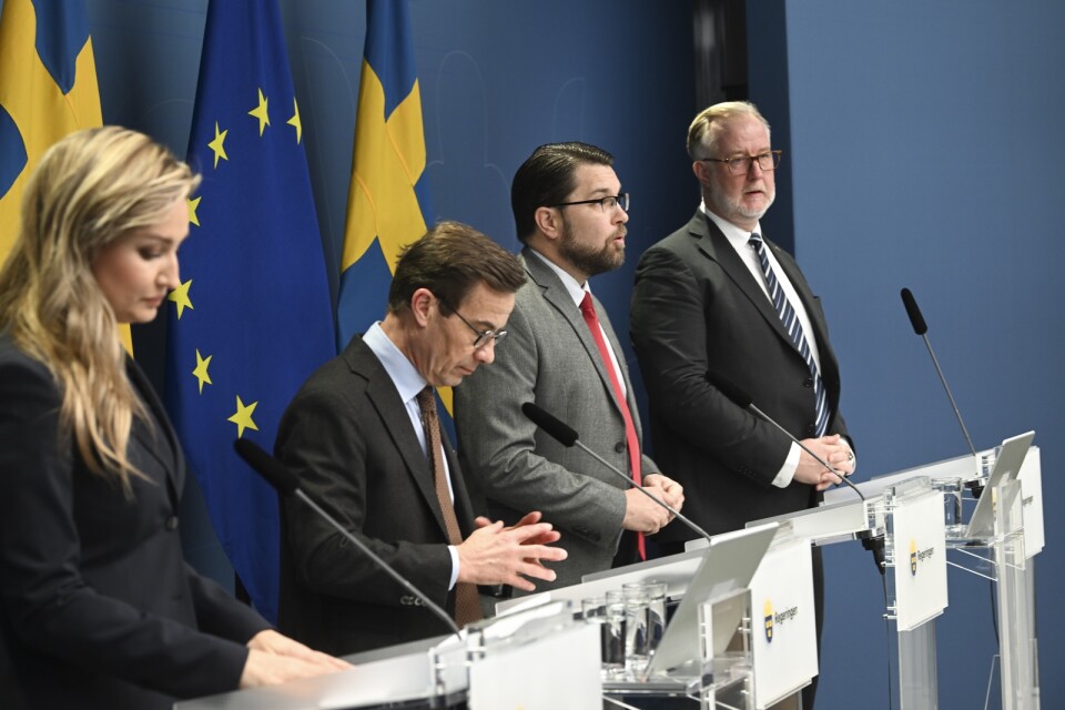 Statsminister Ulf Kristersson (M), energi- och näringsminister Ebba Busch (KD), arbetsmarknads- och integrationsminister Johan Pehrson (L) samt Sverigedemokraternas partiledare Jimmie Åkesson (SD)