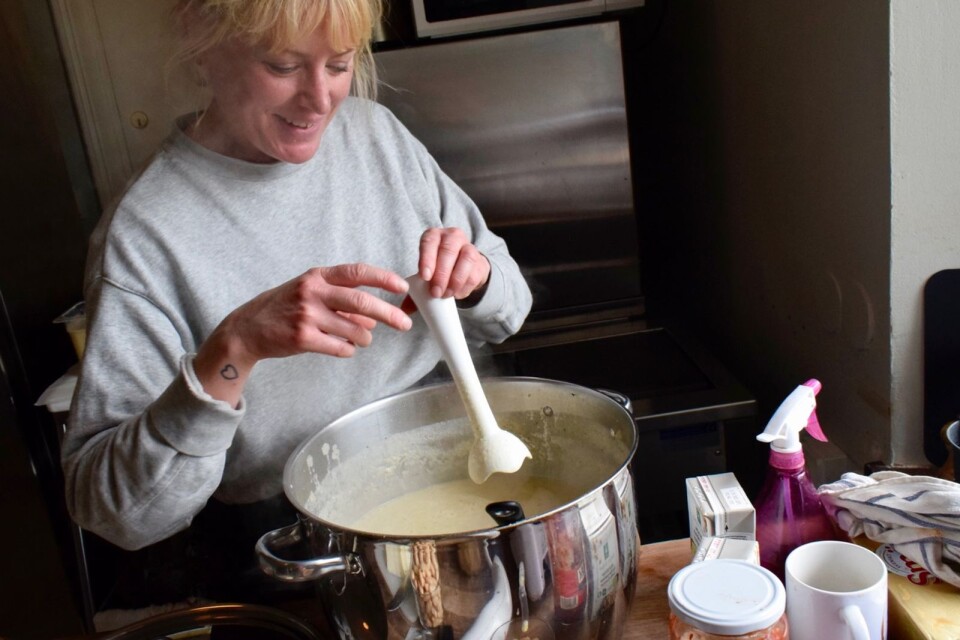 Anna Ekströmer, Kaffeterian, Broby, makes a very good autumnn soup with celeriac, apples, onion and thyme.
