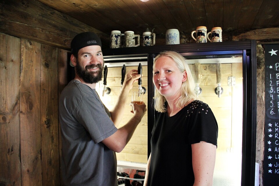 Joel och Johanna Heinecke brygger öl med Ölandstema till Stockholmskrogen Babajan.