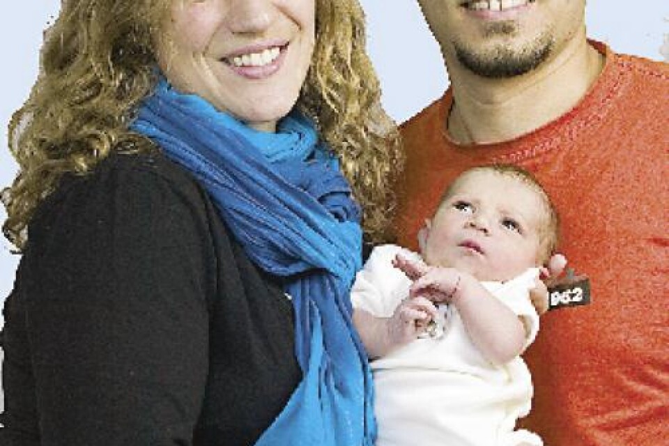 Helga Bolt och Ahmed Abdel-Hafez, Åseda, fick den 28/5 en son. Vikt: 3130 g. Längd: 50 cm.