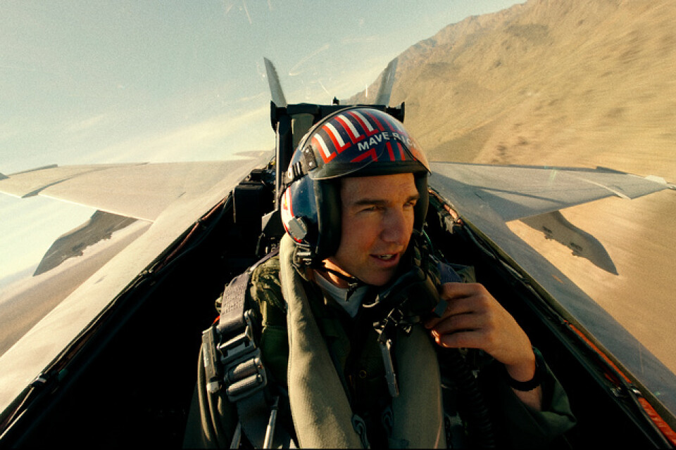 Maverick (Tom Cruise) blir lärare för de nya unga eleverna på Top Gun-utbildningen i "Top Gun: Maverick". Pressbild.