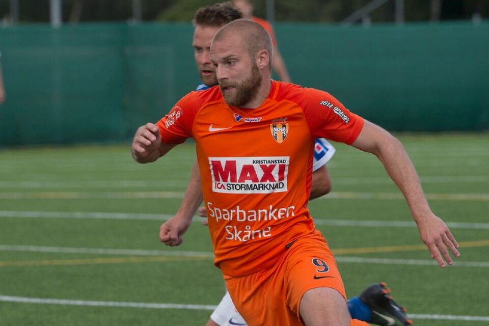 Emil Åberg och Kristianstad FC går skilda vägar trots att anfallaren har ett år kvar på kontraktet.