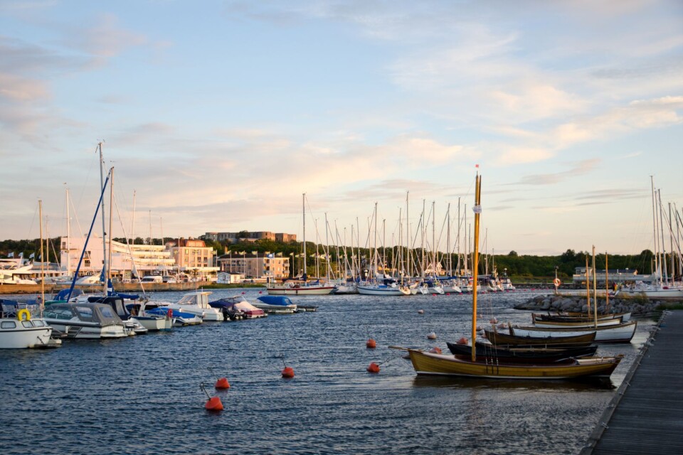 Fotografi av Borgholms hamn taget vid ett annat tillfälle.