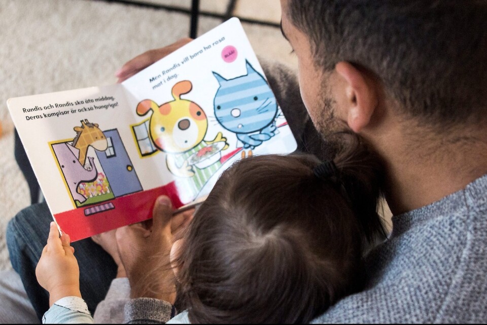Nästan hälften av föräldrarna läser högt för sina barn.
Foto: Isabell Höjman/TT