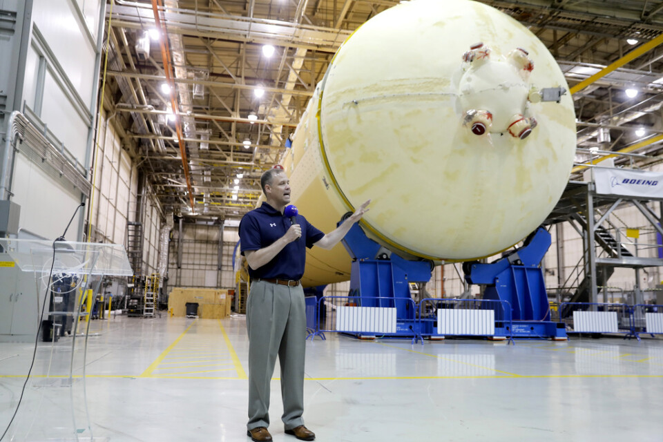 Betalar Nasachefen Jim Bridenstine för mycket för rymdtrafiken? Här talar han på en anläggning för Boeingbyggda uppskjutningssystemet SLS i New Orleans i augusti.