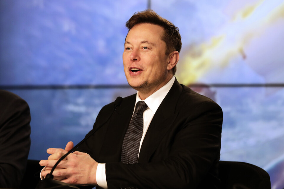 Tesla, med koncernchefen Elon Musk, vill dra in mer kapital för att stärka balansräkningen. Arkivbild