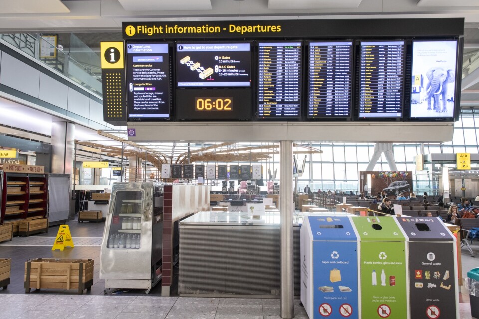 Resenärer kommer att testas för covid-19 på flygplatsen Heathrow utanför London, Storbritannien. Arkivbild.