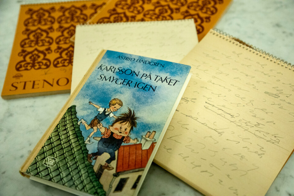 Stenogramblock med Astrid Lindgrens originalmanus till "Karlsson på taket".