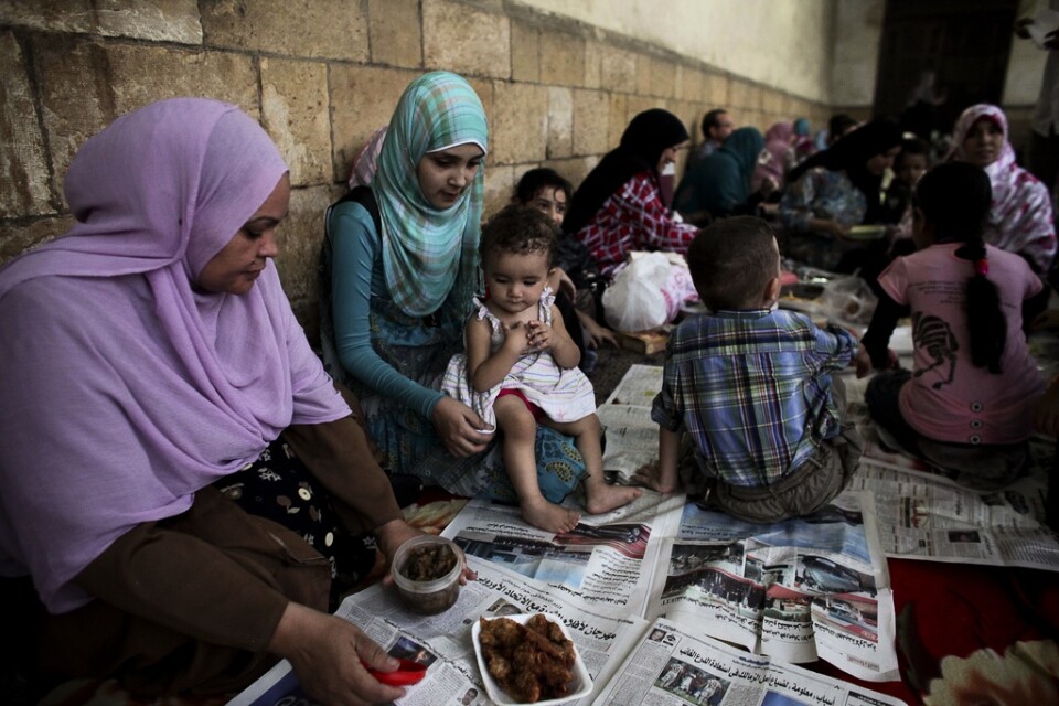 Vill du ha ett mätt barn eller fyra hungriga? Egyptens president vill införa ettbarnspolitik. Arkivbild.
