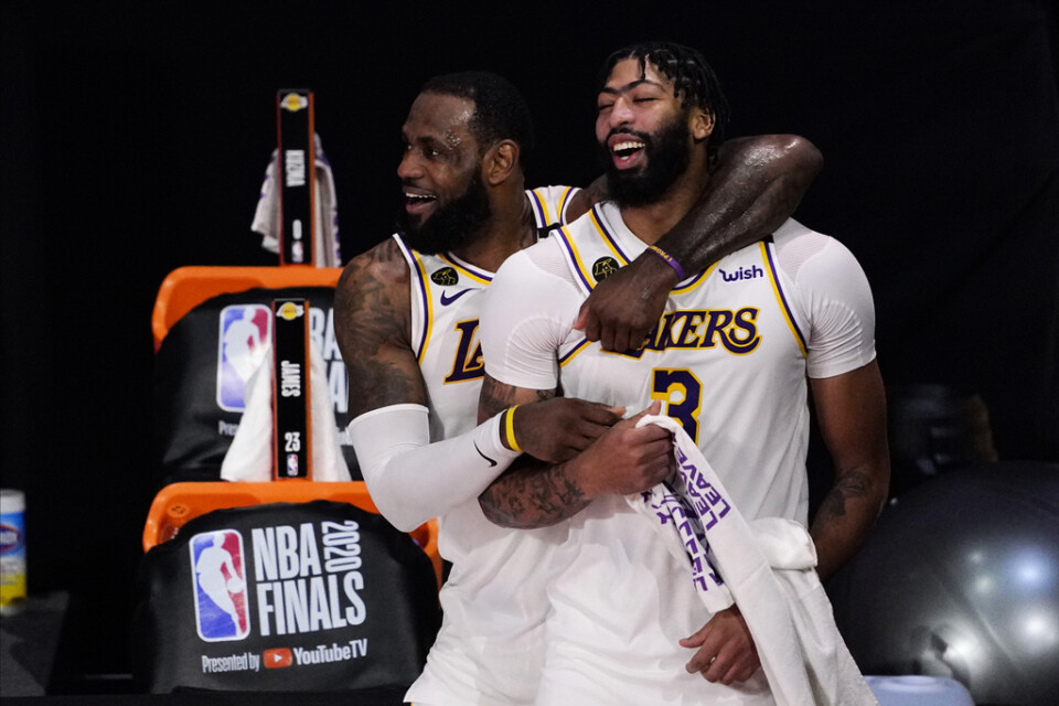 LeBron James och Anthony Davis kommer båda att spela i Los Angeles Lakers nästa säsong. Arkivbild.