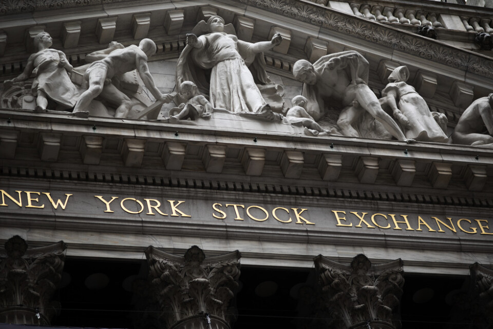 Wall Street gick ned på handelsveckans sista dag i likhet med de flesta av världens börser. Arkivbild.