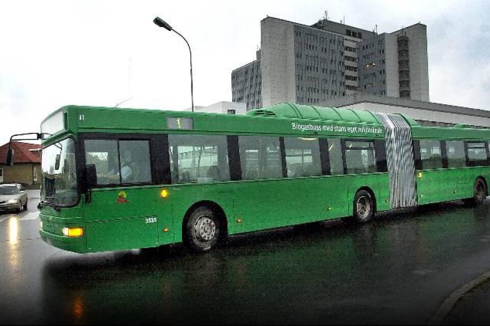 ”Gasdrivna fordon har funnits med ett bra tag och i Skåne körs idag redan cirka 700 gasdrivna bussar i kollektivtrafikens olika linjer.”