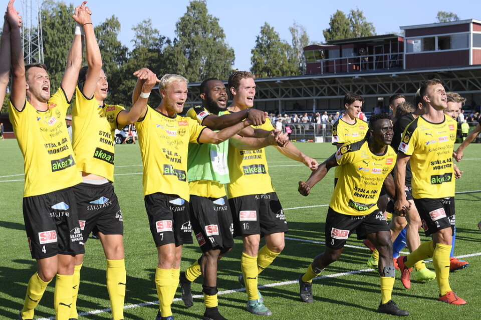 Serieledande Mjällby vände och vann på nytt i superettanfotbollen. Arkivbild.