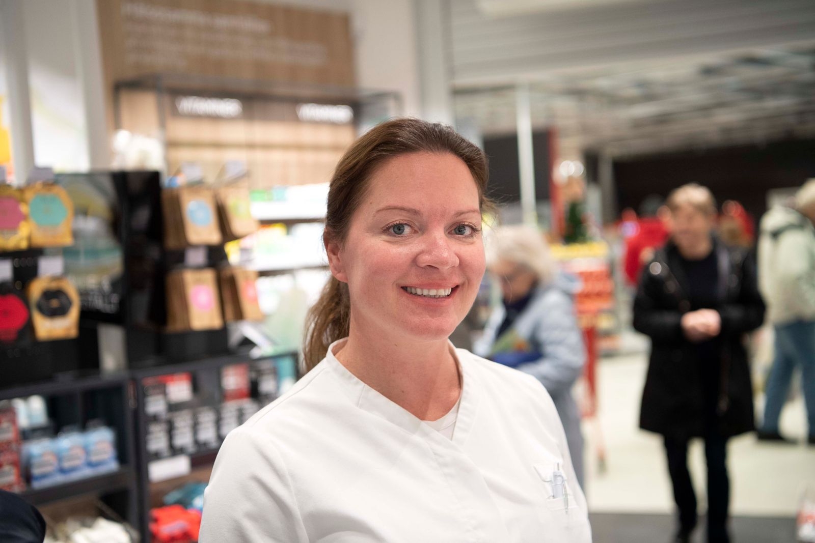 Sara Almqvist är Apotekschef och har nio anställda.