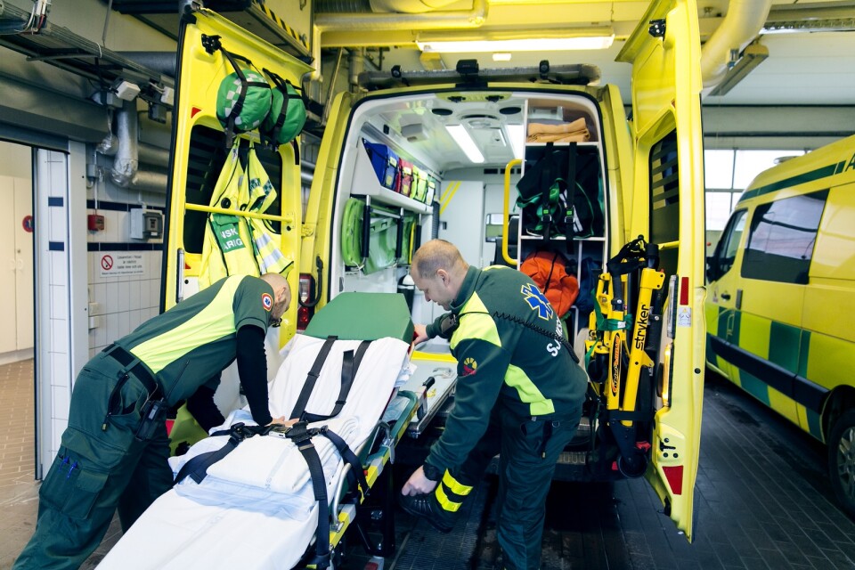 En IVA-ambulans är mycket större än de nyare ambulanserna, som är byggda på Volvo XC90-chassien. (Arkivbild.)