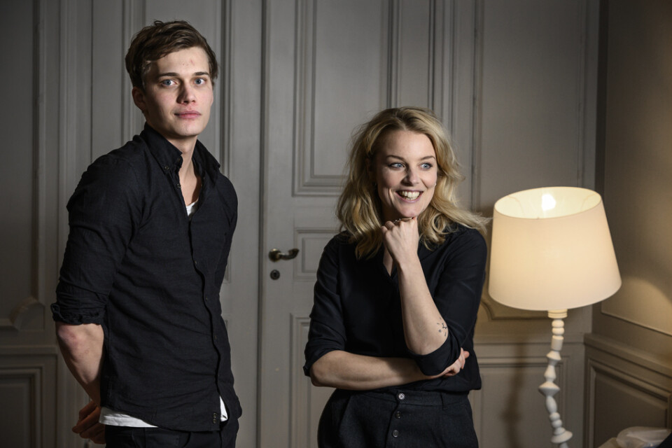 Björn Mosten och Ida Engvoll spelar huvudrollerna i "Kärlek och anarki".