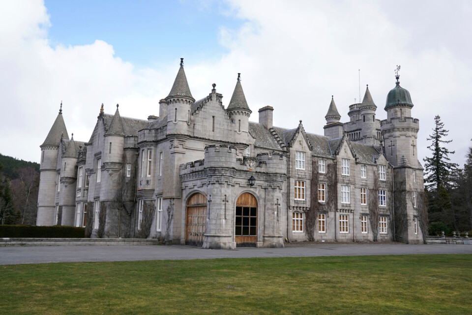 Slottet Balmoral i skotska Aberdeenshire köptes av drottning Victoria 1852, och har varit den kungliga familjens semesterbostad sedan dess.