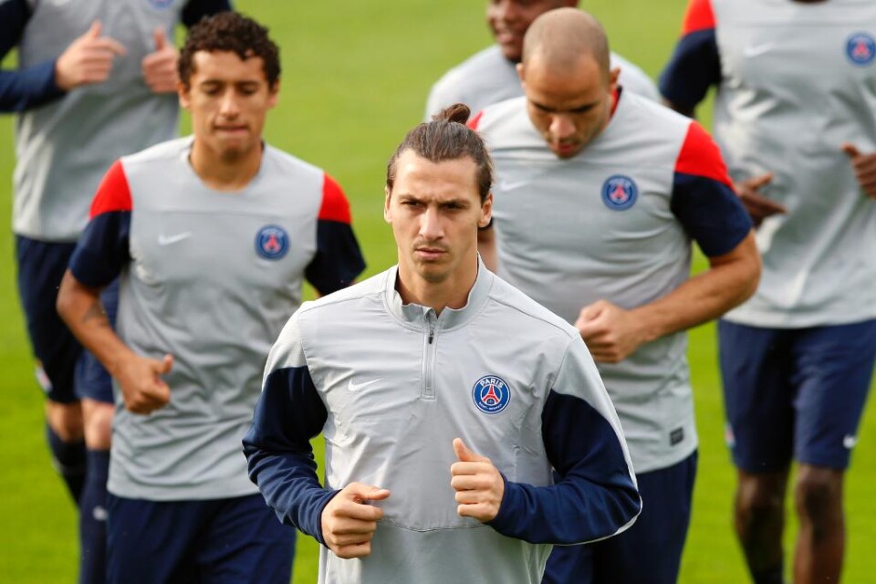 Zlatan Ibrahimovics Paris Saint Germain förlängde på torsdagen kontraktet med den brasilianske fotbollsbacken Marquinhos med ett år till 2019. Mittbacken Marquinhos, 20, kom till PSG från Roma 2013.