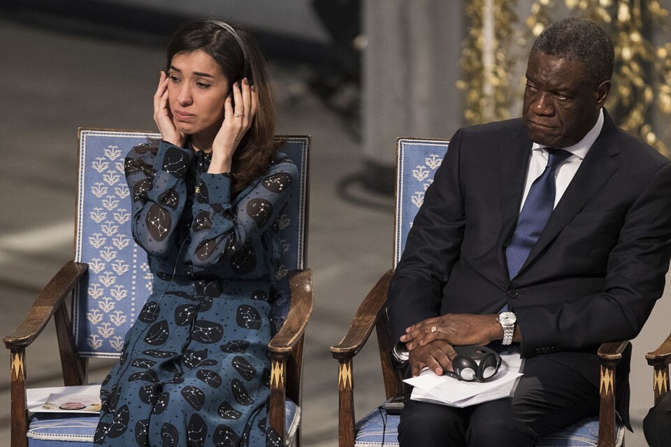 Nadia Murad från Irak och Denis Mukwege från Kongo tog emot Nobels fredspris på måndagen i Oslo. Deras berättelser möttes med tårar och stående ovationer. Foto: Berit Roald/NTB scanpix/TT