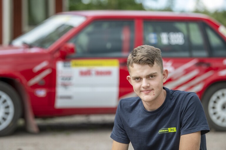 Wille, en av Sveriges snabbaste 17-åringar på grus: ”Det är rätt fränt, det är nästan för coolt”