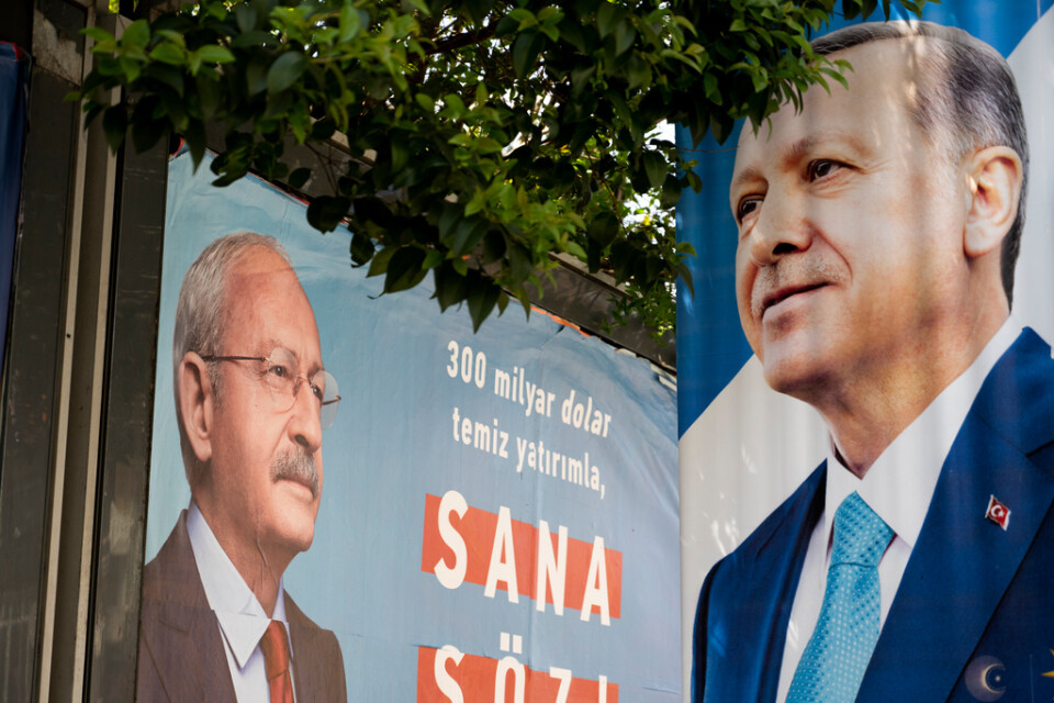 De två toppkandidaterna i det turkiska presidentvalet: oppositionsledaren Kemal Kilicdaroglu och den sittande presidenten Recep Tayyip Erdogan.