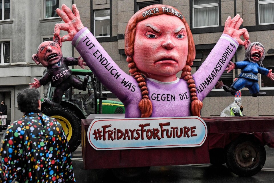 Senska Greta Thunbergs klimatprotester har inspirerat till ett synligt inslag i en karneval i tyska staden Düsseldorf tidigare i veckan. Thunberg har gett hopp till många av världens unga.