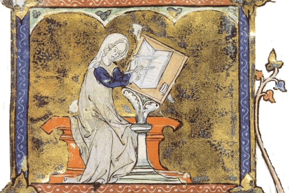 Marie de France avbildad i ett manuskript som finns på Bibliothèque nationale de France.