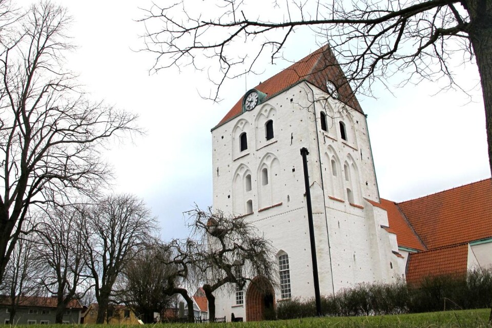 Rösta för en öppen folkkyrka, skriver Martin Moberg (S). Bild: Heliga Kors kyrka, Ronneby.