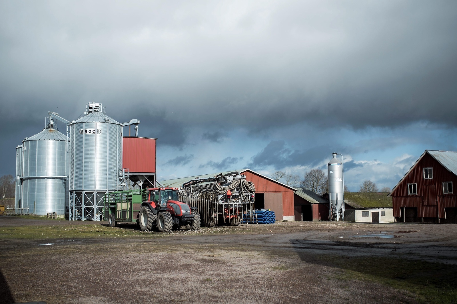 I Skåne funderar nästan 20 procent av lantbrukarna på att investera i en ny jordbruskmaskin.