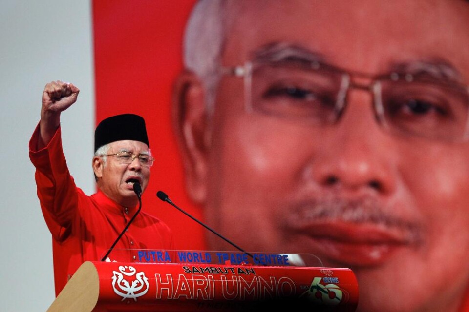 Malaysias premiärminister Najib Razak riskerar brottsanklagelser för misstänkta överföringar av miljonbelopp från en statlig fond till privata bankkonton. Statsåklagaren bekräftar att han har fått dokument från en utredning som kopplar samman premiärmin