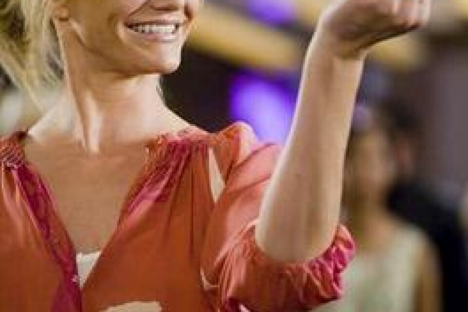 Cameron Diaz ger ringfingret i "What happens in Vegas", en av vårens många lyckade romantiska komedier. Bild: Fox