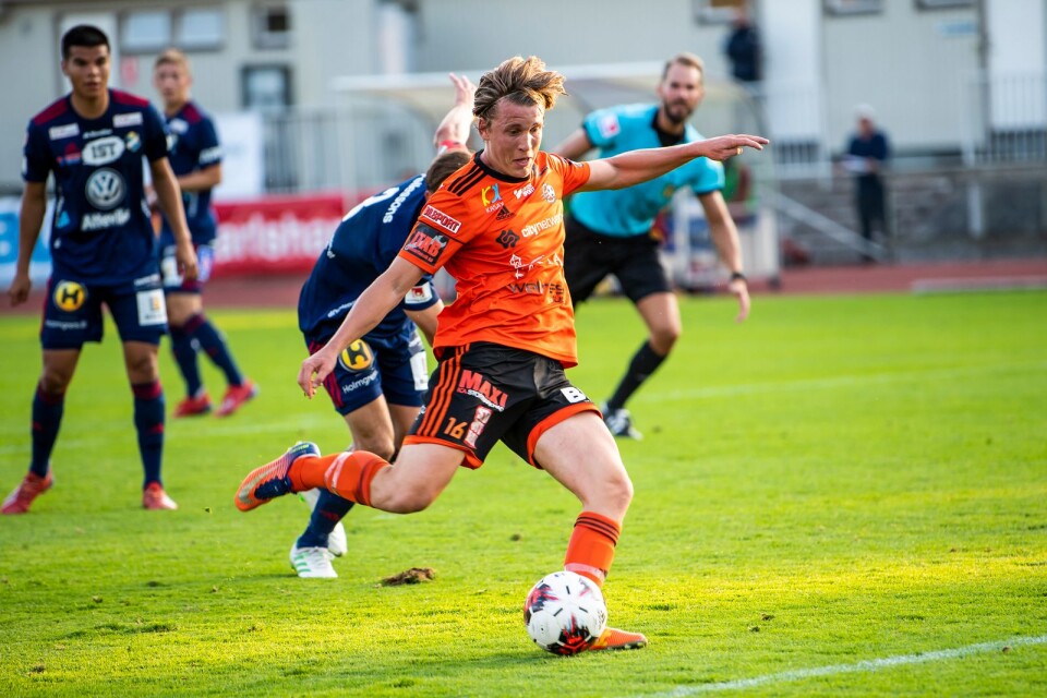 Joel Enarsson spelare vidare på Västra Mark och i FK Karlskrona.