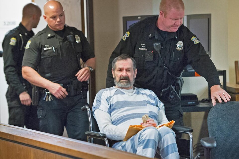 Det tog juryn mindre än två timmar att slå fast att 74-årige Frazier Glenn Cross är skyldig till mord på tre personer som sköts ihjäl utanför två judiska inrättningar i Kansas City i i USA april förra året. Cross har erkänt morden och förklarade under r