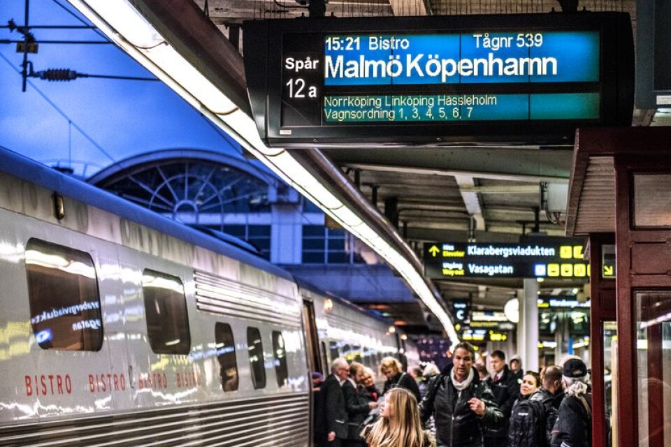 På fredagen råder det störningar i tågtrafiken på Södra Stambanan efter ett växelfel söder om Stockholm.