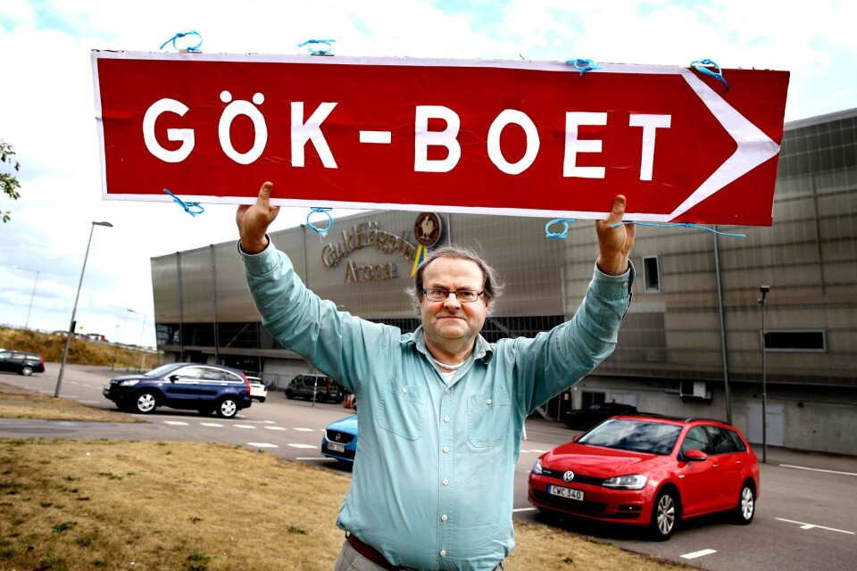 Gunnar Rydström gjorde i våras en egen skylt där han döpte om Guldfågeln arena till Gökboet, men han satte aldrig upp den. ”Men jag säger som Nanne Bergstrand: Jag är nöjd med prestationen, inte med resultatet.”