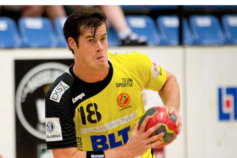Gabriel Gegerfelt får inte spela i sin gamla hall i kvalet mot HIF Karlskrona.