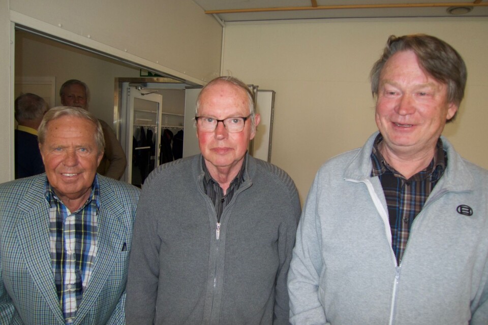 Från vänster, läraren Tore Möller, Rolf Ellsäter och Magnus LIndström.