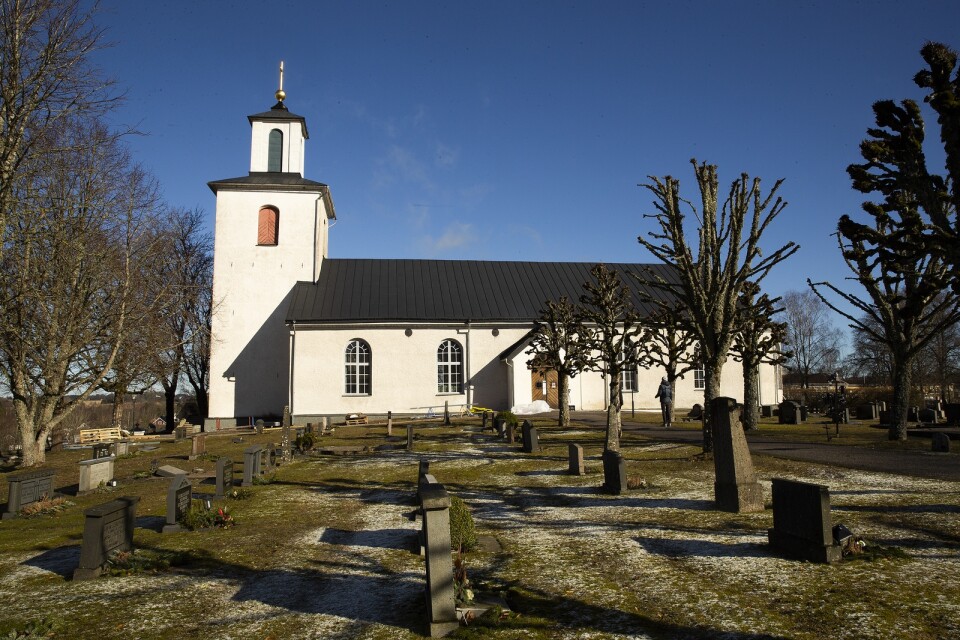 Om avhoppen från kyrkan fortsätter i samma takt kommer vi snart till vägs ände, skriver Tommy Fjellström i sin insändare. Bilden visar Gällstads och Södra Säms kyrka.